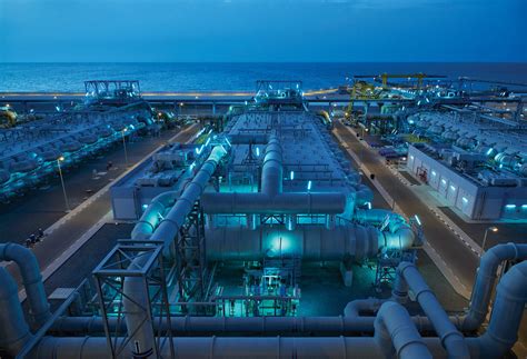 In photos: Dubai's massive desalination plant | Popular Science