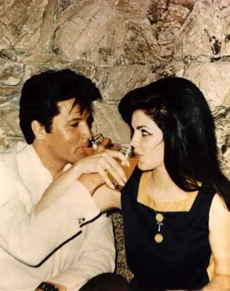 Elvis and Priscilla Presley in love. Look so young here... (circa late ...