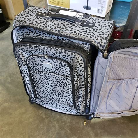 SET OF 2 LEOPARD PRINT LUGGAGE