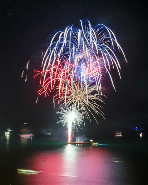 Navy Pier fireworks, May 25, 2019 | Shot from a 54th floor p… | Flickr