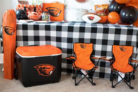 Easy Football Game Day Party Decor