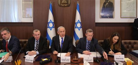 The Weekly Rundown: Israel's Cabinet Votes on a National Guard, Von der ...