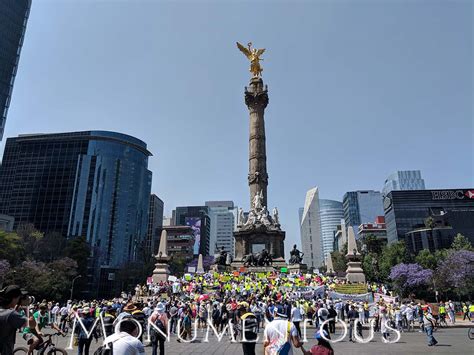 Paseo de la Reforma Connects the Culture and Economy of Mexico City ...