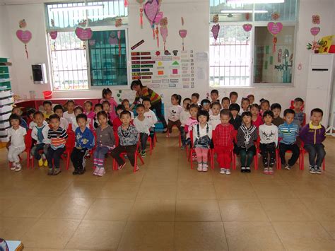 Edit free photo of Classroom,chinese kindergarten classroom,chinese ...