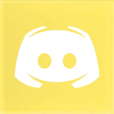 Yellow Discord App Icon in 2022 | Yellow iphone, Christmas icons, App icon