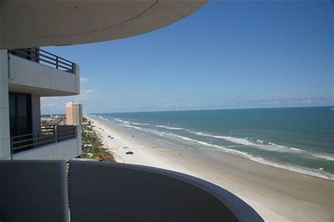 Five Charming Short-Term Condo Rentals in Daytona Beach, FL