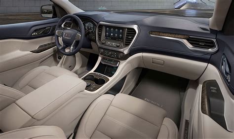 2020 GMC Acadia: Redesigned Crossover Offers New Tech, Off-Road AT4 Trim