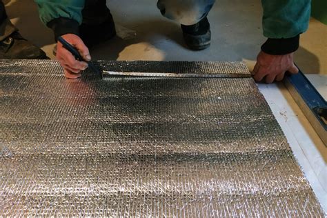 How To Install Roof Insulation Foil? - HVACseer.com