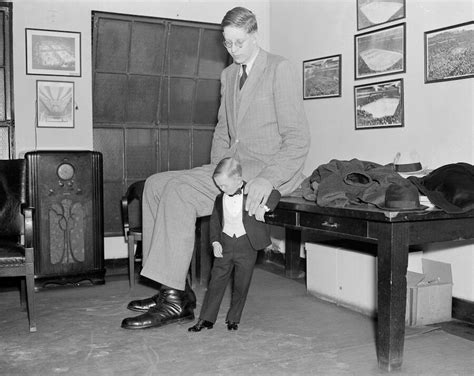 Meet Robert Wadlow, The Tallest Man To Ever Live