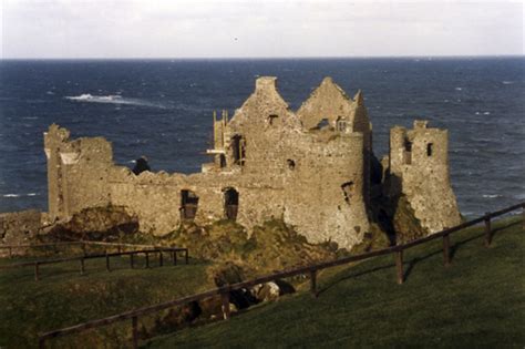 Dunluce Castle - WalkNI