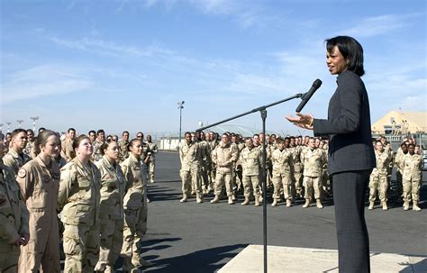 Secretary of State visits Manas, inspires troops