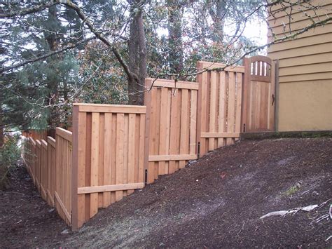 Wooden Fence Installation at its Best! | Pacific Fence & Wire Co.