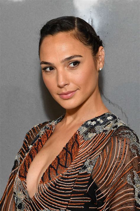 Gal Gadot – 2019 Paris Fashion Week – Christian Dior Haute Couture FW 19-20 – GotCeleb