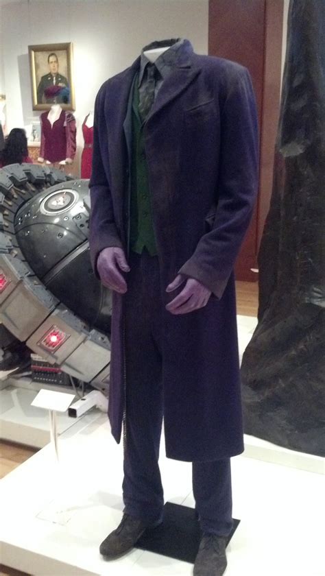 The actual Joker costume worn by Heath Ledger : batman