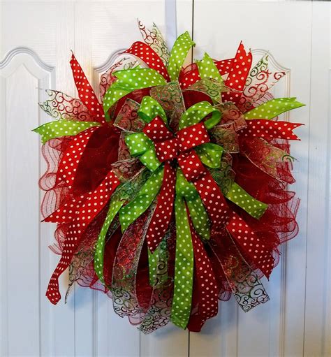 Christmas Bow Wreath | Christmas bows, Wreaths, Wreath bow