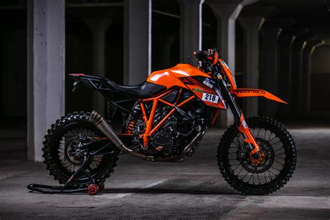 Devastating Power: KTM 1290 “Super Enduro R” – BikeBound