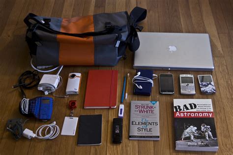 what's in my bag 2009-01-30 | what is in my laptop bag for t… | Flickr