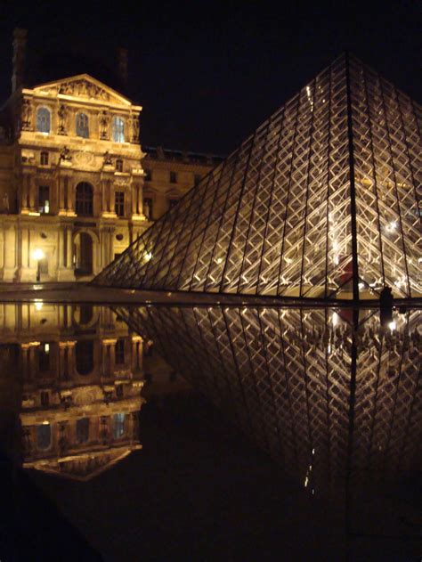 Louvre by night 9/9 - Architecture Photos - WITH HER EYES