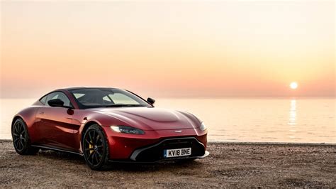 Aston Martin Vantage Wallpapers, Pictures, Images