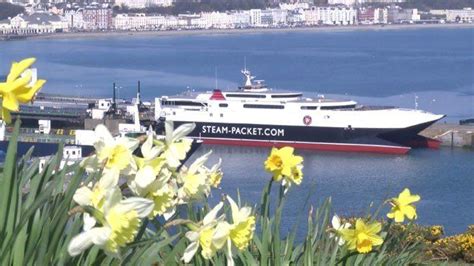 Isle of Man to Liverpool Mannanan ferry sailings to resume - BBC News