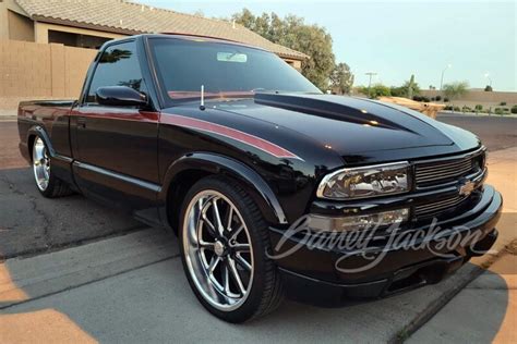 2000 CHEVROLET S-10 CUSTOM PICKUP