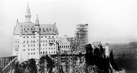 Bayerische Schlösserverwaltung | Neuschwanstein | Building history