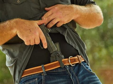 Safariland Species IWB Holster for Concealed Carry – Hunting USA