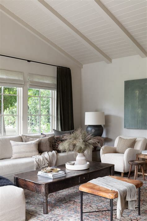 Meet The 7 Farmhouse Interior Designers You Must Follow | Nook & Find