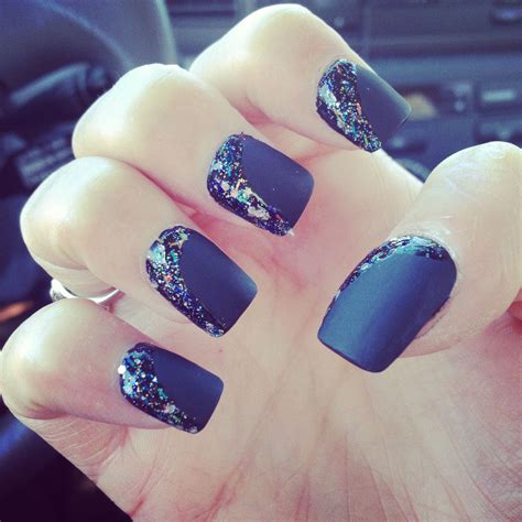 matte black nails with shiny sparkles | Nails, Matte black nails, Black ...