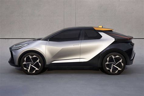 Teaser : All NEW Toyota C-HR เตรียมเปิดตัว 26 มิถุนายน นี้ อาจได้ Dynamic Force 2.0 Plug-in ...