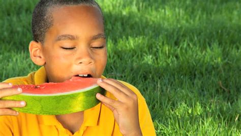 African American Child Eating Water Melon Stock Footage Video 1639711 | Shutterstock