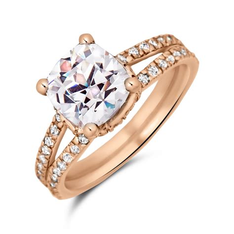 SOLITAIRE PAVE – 18 KARAATS