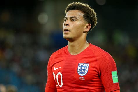 Dele Alli Haircut - Dele Alli: Tottenham star allowed to cut loose on ...