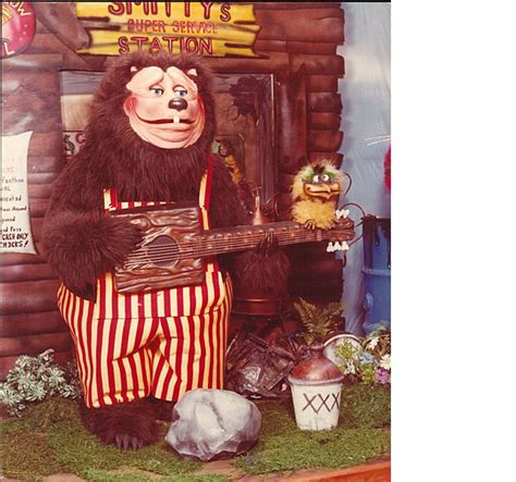 Revisiting Rock-afire Explosion: a gallery of characters in 2020 ...