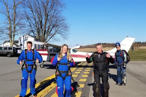 Tandem Skydiving | Your First Skydive | WNY Skydiving