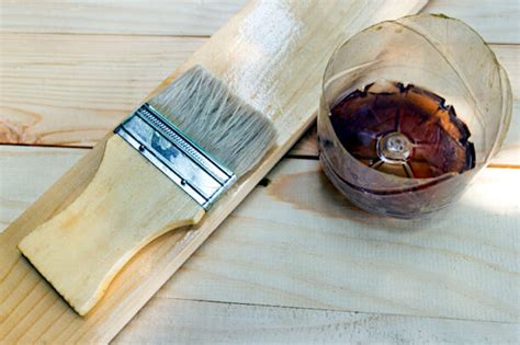 Types of Varnish - Wood Coating Finishes and Their Uses