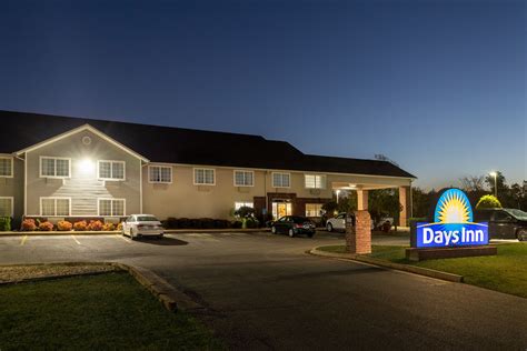 Days Inn by Wyndham Mountain Home | Mountain Home, AR Hotels