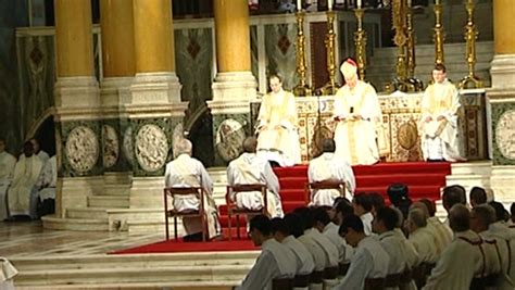 Church of England bishops ordained as priests