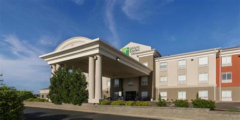 Hotels in Lawrence, KS | Holiday Inn Express & Suites Lawrence