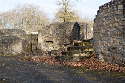 Exploring the ruins of the Dudelange Castle - Luxembourg - Road Trips around the World