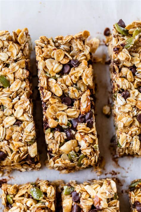 Healthy Granola Bars {Easy Homemade Recipe} – WellPlated.com.