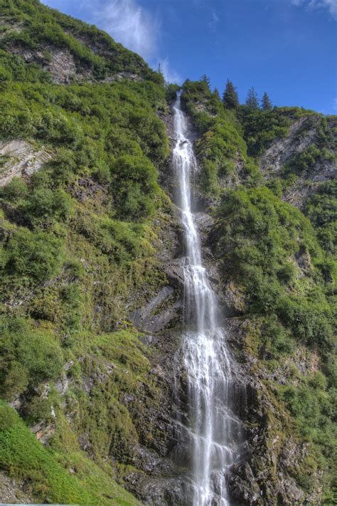 Bridal Veil Falls & Trail | ALASKA.ORG