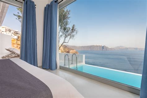 Exclusive Suite with Infinity Pool - Andronis Suites in Oia (Ia), Santorini Island, Greece ...