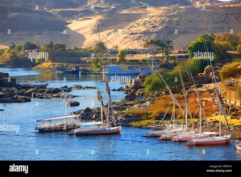 Elephantine island egypt hi-res stock photography and images - Alamy