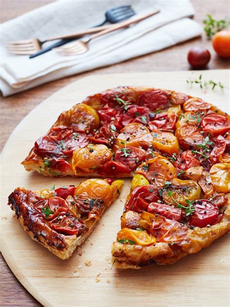 Recipe: Tomato Tarte Tatin | Recipe | Tomato tarte tatin, Recipes, Easy ...