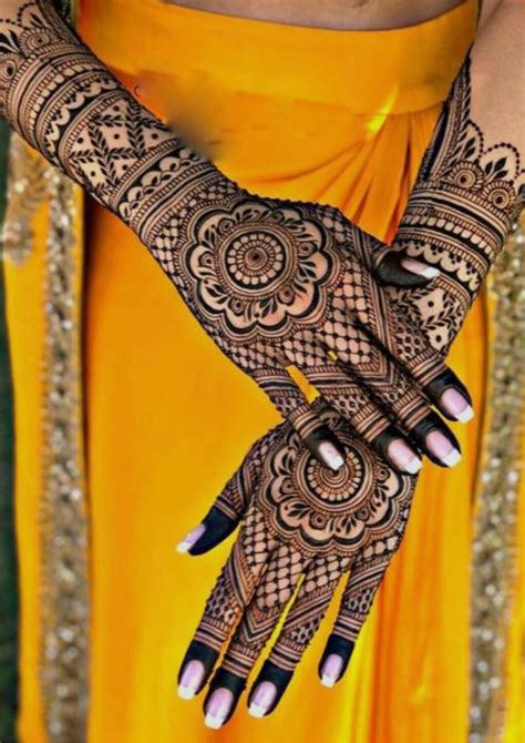 Mehndi Art/design For A Indian Bride | Henna patronen, Hennadesigns ...