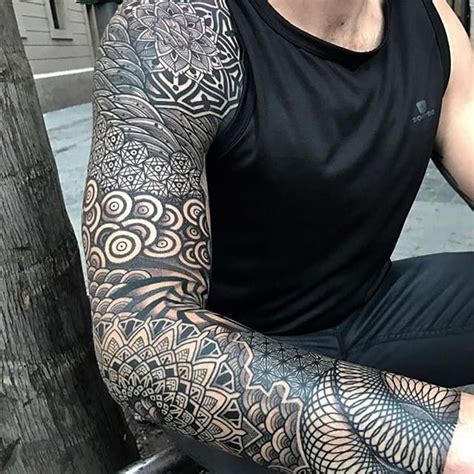 Nissaco's Geometric Sleeves | Japanese sleeve tattoos, Geometric sleeve tattoo, Tattoo sleeve ...