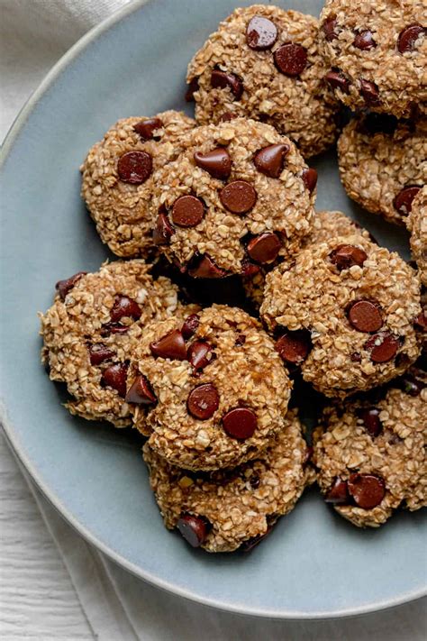 Banana Oatmeal Cookies {3 Ingredients} | FeelGoodFoodie