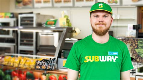 Subway Sandwich Artist: Job Overview, Responsibilities, Salary & More ...