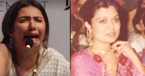 'Meri beti nihayat jhooti hai': Mahira Khan's mother roasts her on live ...